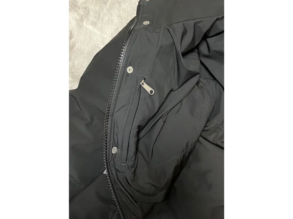 laskaのダウンジャケットの内ポケット