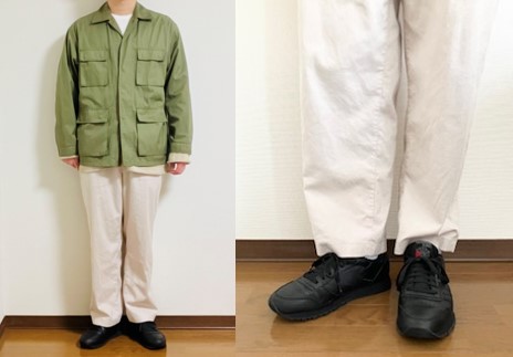 リーボックのクラシックレザー（黒）とベージュパンツを合わせたコーディネート