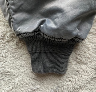 ジャーナルスタンダードレリュームの24AWのボンバージャケットの袖リブ